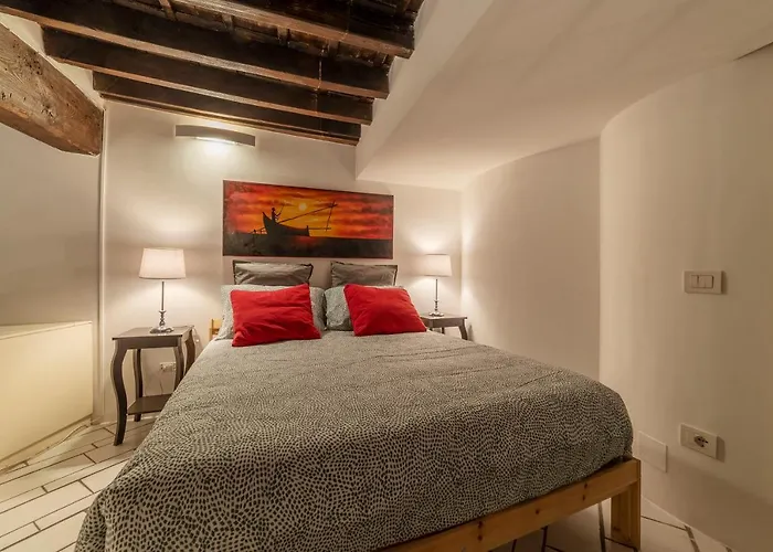 Navona Pretty Home